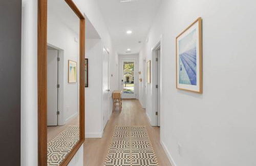 The Peaceful Puffin - New Modern 5 min to Town - Foto 6