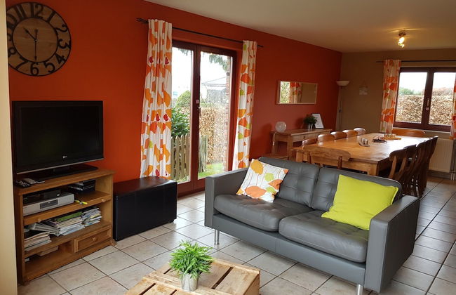 Nice Holiday Farmhouse Located in Sourbrodt near Ski Resort of Ovifat - Photo 18