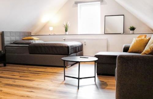 LIGHTPLACE • Größere Gruppen • 4 Einzelzimmer • Boxspring • Smart TV • Biergarten • Restaurant - Foto 44