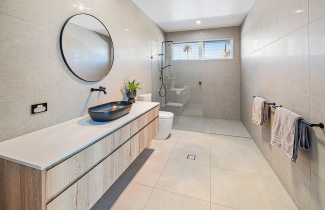 Beach Home in Burleigh Waters - Foto 36