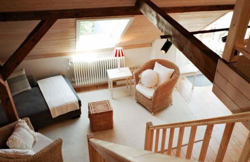 Seeblick-Dachgeschoss in historischer Villa zentral 4 PAX - Foto 36