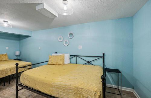 M Avenue Trio Whole Historic Triplex Sleeps 19 Walk to Galveston Beach - Foto 21