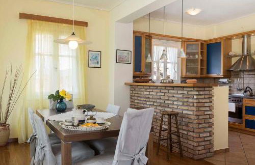 Yellow House Ithaca - Foto 30