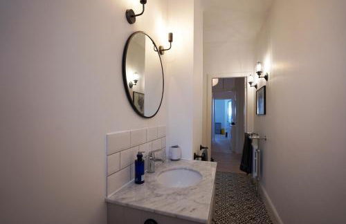 Beach house no2 with amazing sea views and private garden onto beach. - Foto 18