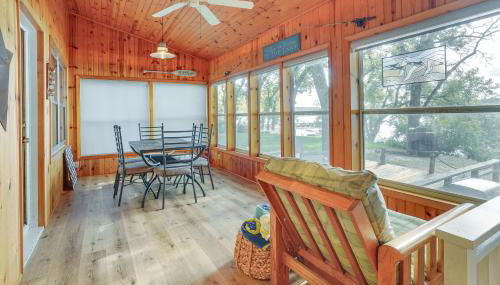 Waterfront Spirit Lake Vacation Rental with Dock! - Foto 3