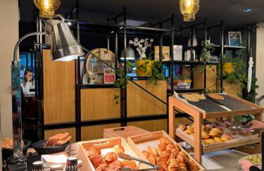 Paris Porte de Versailles Cosy Lodge 2 Appart hôtel parking wifi 4 pers - Foto 24