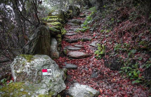 By the sea - Foto 24