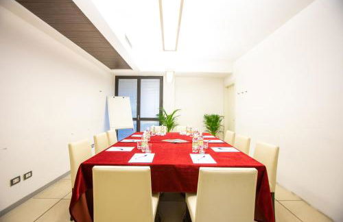 Matrix Hotel & Residence - Photo 40