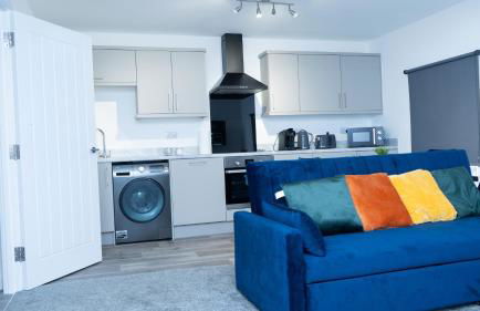 1BR Sleeps 4, 3 mins from City centre & Local Gems - Foto 1