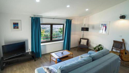 Two Bedroom Apartment with Terrace - Foto 2