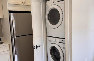 Furnished 2-Bedroom Apartment Prime Location Near South Bay and UMass - Foto 2