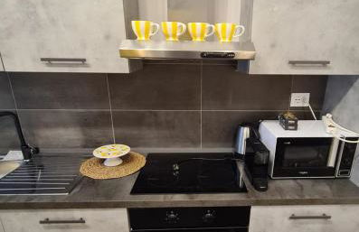 Be Magenta, Art Home - Yellow style - Near Milano, Rho Fiera, Malpensa - Foto 8