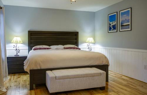 Adirondack Retreat with Heated Pool and Scenic Views! - Foto 16