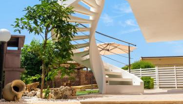Charming apartment in Lido di Noto with fenced garden - Foto 1