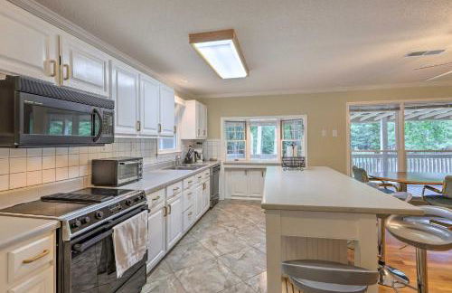 McDonough Getaway with Private Lake on 24 Acres - Foto 10