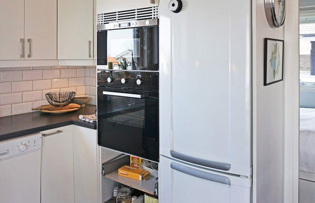 8 Person Holiday Home in Kopingsvik - Foto 7