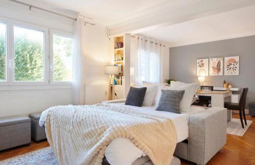 Les Capucines - Appt proche Talensac avec parking - Foto 8