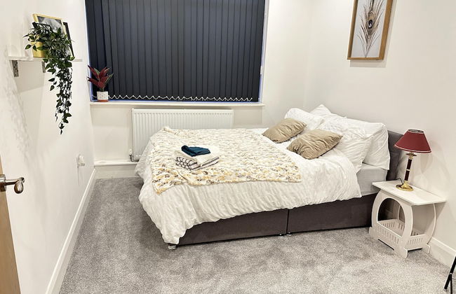 2 Bed Apartment - Sleeps 4 - Wifi - Parking - Foto 2