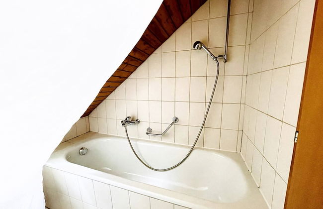 Einzigartige Schöne Altbau- Wohnung Im Zentrum - Foto 16