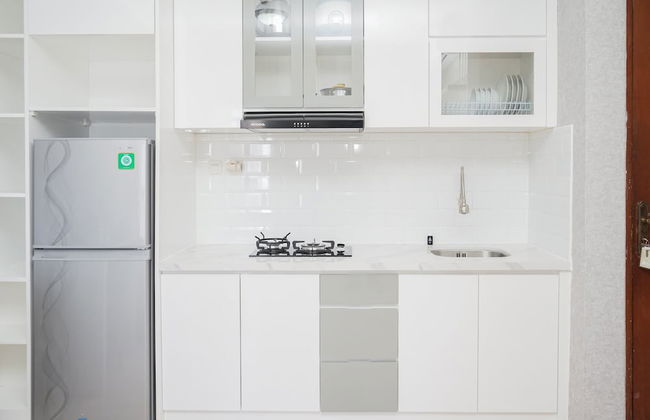 Comfy 2BR High Floor Apartment at Mediterania Palace Residences - Foto 12