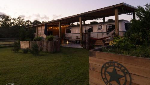 Fully Equipped Airstream Near the Beach and Perfect for a Glamping Experience in Fairhope, AL - Foto 5