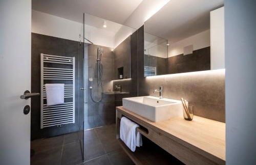 Sambucus Apartments -Premium Apartments for You and Your Dog - Photo 39