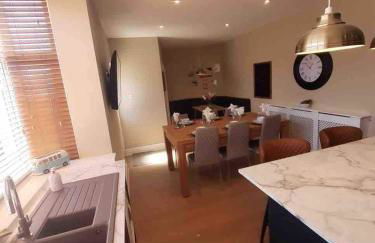 Ocean Suites HOT TUB - sleeps 11 - Foto 59