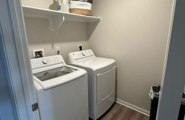 3 bed 3 Bath Gated Corner unit - Foto 10