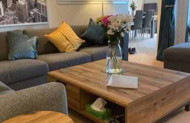 Beautiful 2 bedroom flat overlooking golf course - Foto 23