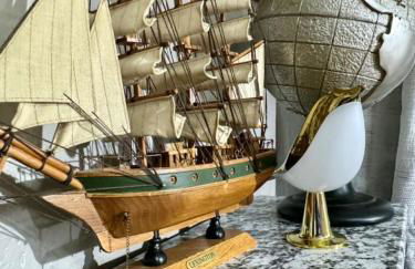 Comfy, Close to Downtown with Lake & Lift Bridge Views - Foto 26