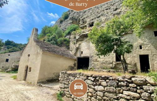 Suite Bali de 45m2 - Idéal couple - Chambre séparée - Jacuzzi baignoire balnéo - Sauna - Clim réversible - Netflix - Piscine accès partagé avec la petite copro - Bouteille de champagne offerte dès 2 nuits - Foto 22