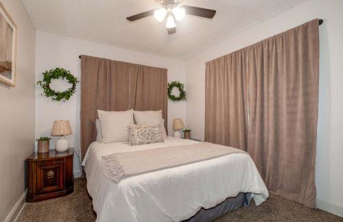 Home Sweet Home - Loft 3 BR - 1 BA WIFI SMART TV - Photo 15