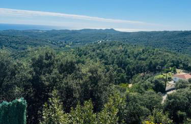 Exclusiva casa con vistas despejadas al mar y piscina privada - Foto 36