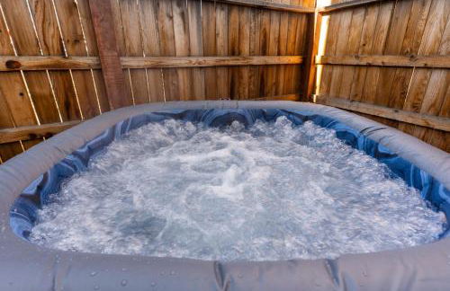 MidTown Hideaway Fire Pit and King Beds - Photo 37