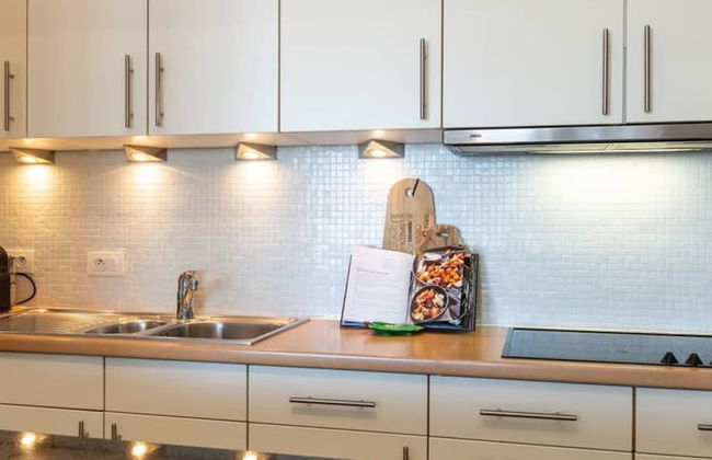 Beautiful Spacious Studio With Frontal sea View - Foto 30