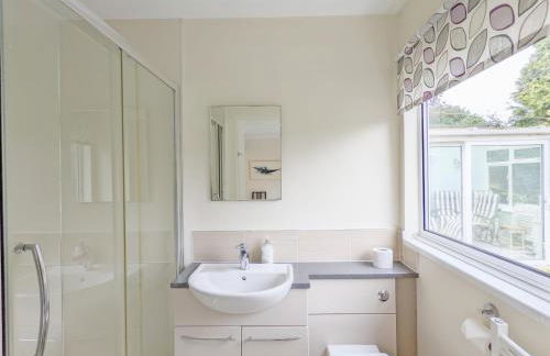 Still Waters, Emsworth - Photo 16