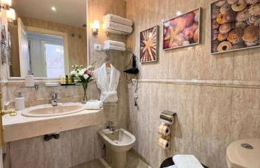 JMC New Suite Madrid Airport - Photo 34