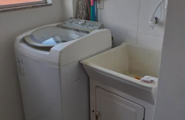 Belo e Amplo Apartamento, Área Central da Praia dos Ingleses - Foto 11