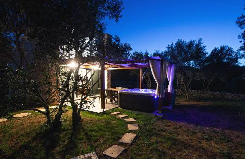 Capesanta atraktivna kamena kučica - Foto 3