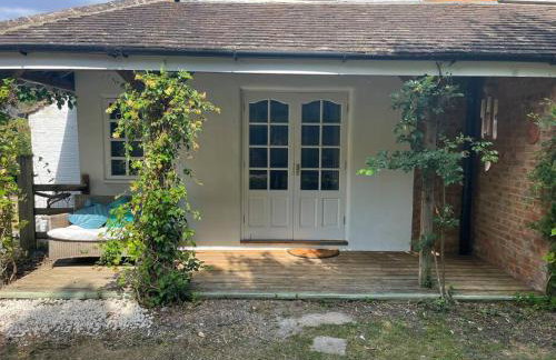 The Cottage, Marlow - Photo 12