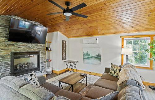 Cozy Home W/ King Bed & Lake access - Foto 2