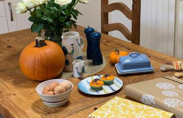 Ideally located Luxury Country Escape-The Lookout-with private garden dog friendly and private hot tub - Foto 12