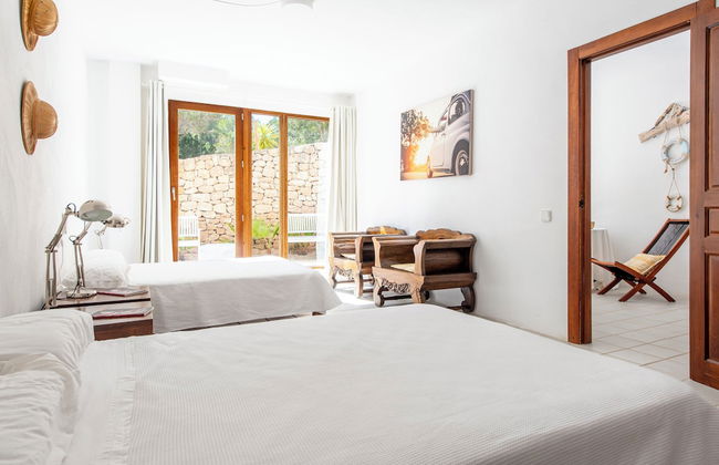 San Josep 6-bed Villa, Sleeps 14, Pool & Sea View - Photo 6