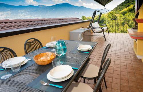 Italian vacation Homes - Iseo Lake Vista Retreat - Photo 25