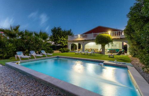 Fidalsa Divine Hiding - Foto 1