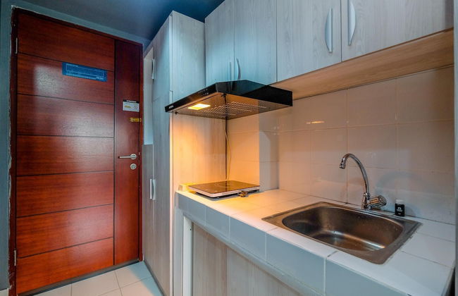 Comfy And Tidy Studio Kaliana Apartment - Foto 5