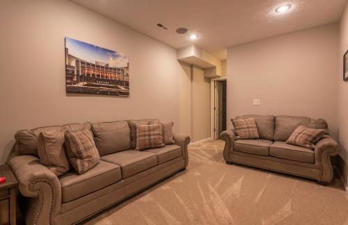 Hoosier Happiness Townhouse - 2 King Size Bedroom Suites - Foto 20