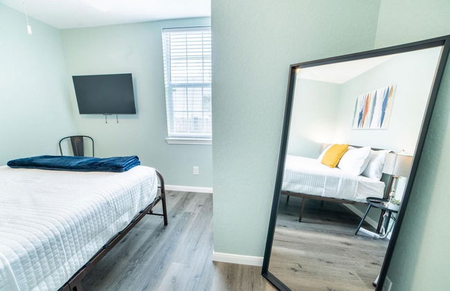 Fascinating 1BR 1 BA Near Festive DT and Riverwalk - Foto 9