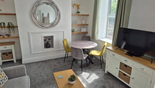 Dots Place 14 Darlington Road DL10 7AW - Foto 2