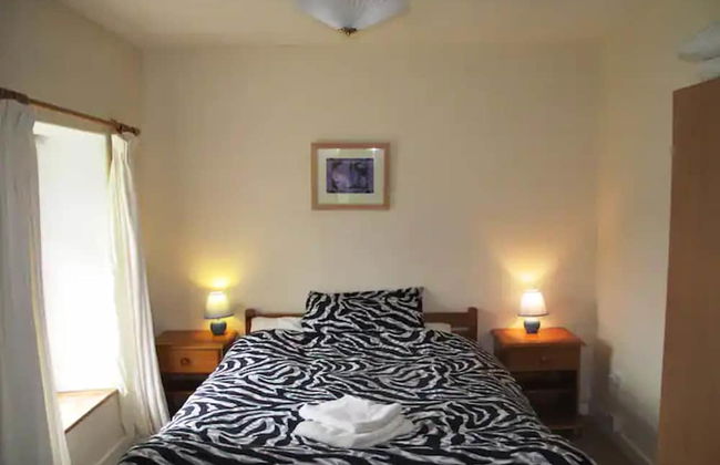 Lovely 7-bed Apartment in Llandysul - Photo 2